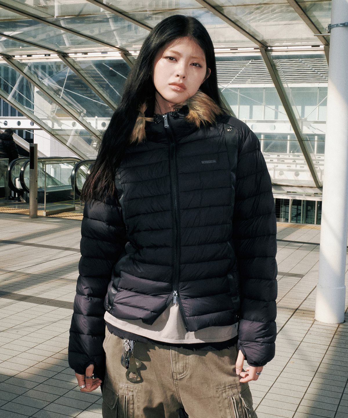 노매뉴얼(NOMANUAL) FUR HOODED LIGHT DUCK DOWN - BLACK