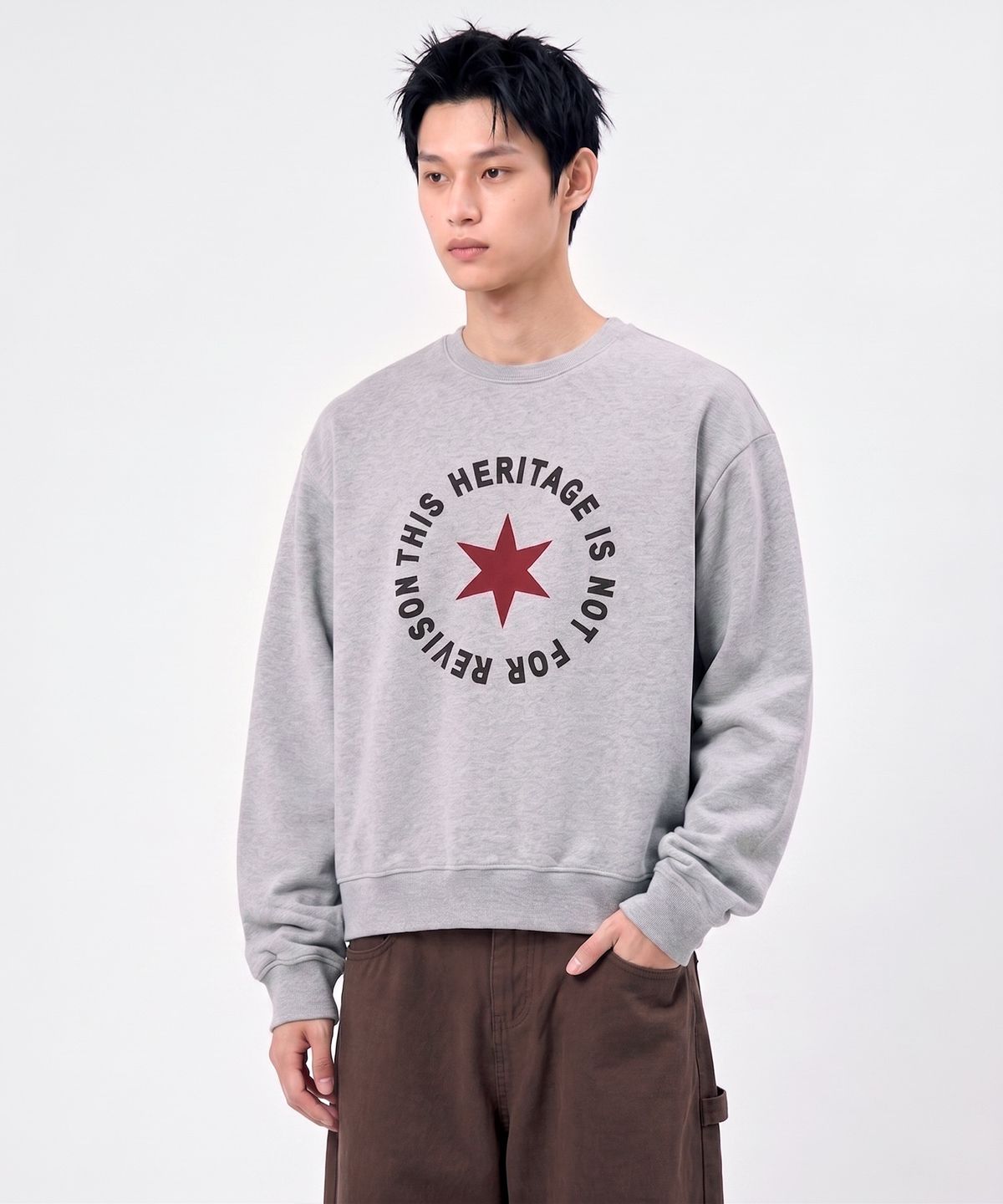 언더오프(UNDEROFF) 크롭 맨투맨 스웨트 스타써클 그레이