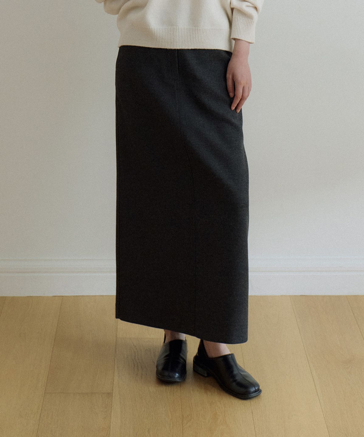 링서울(LINGSEOUL) wool twill H-line skirt-charcoal