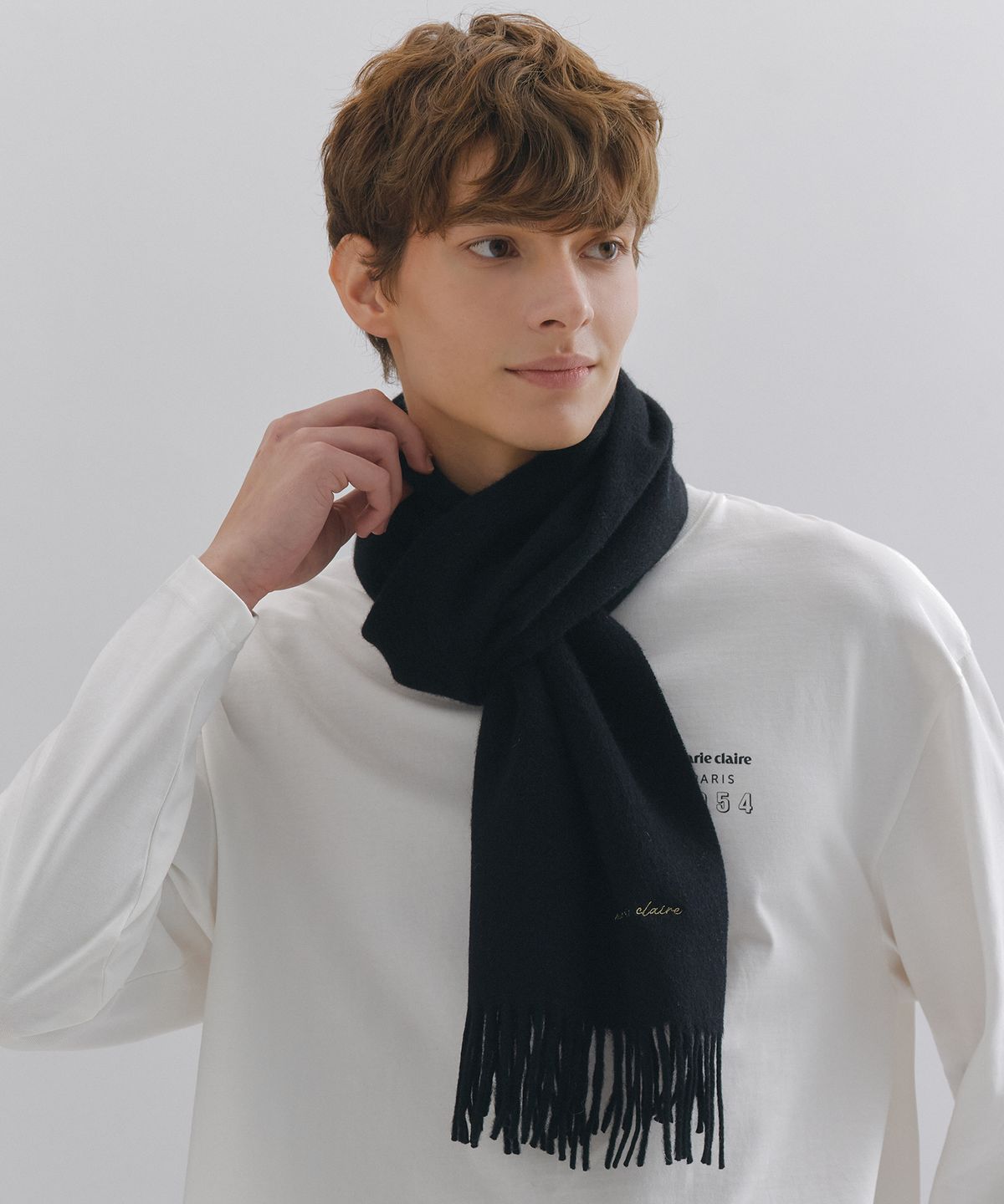 마리끌레르(MARIE CLAIRE) 울 솔리드 머플러(MAGDSC13MBK)