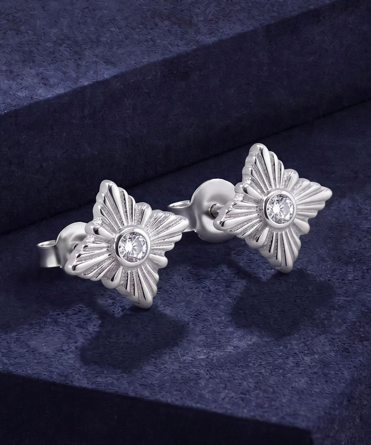 엘렌쥬얼리(HELENE JEWELRY) 실버 925 Silver 폴센 스타 은 귀걸이