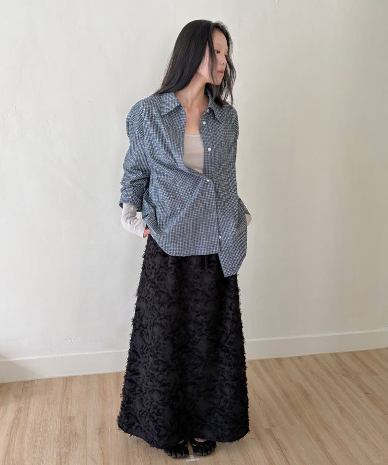 Flower Textured Long Skirt - Black