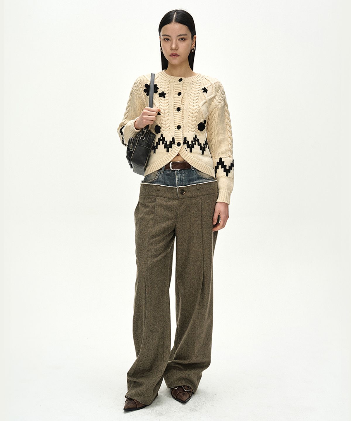 앤더슨벨(ADSB ANDERSSON BELL) DENIM-WAIST HERRINGBONE TROUSERS (KHAKI BROWN)