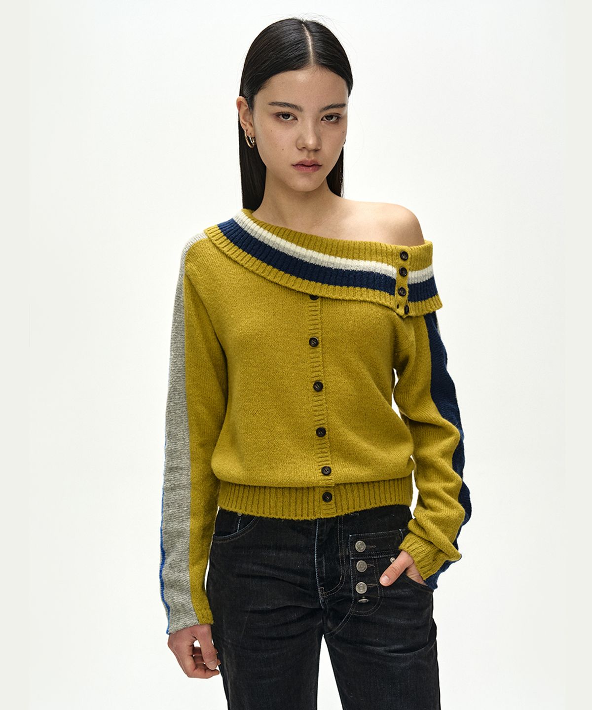 앤더슨벨(ADSB ANDERSSON BELL) DRAPED SHAWL KNIT TOP (YELLOW)