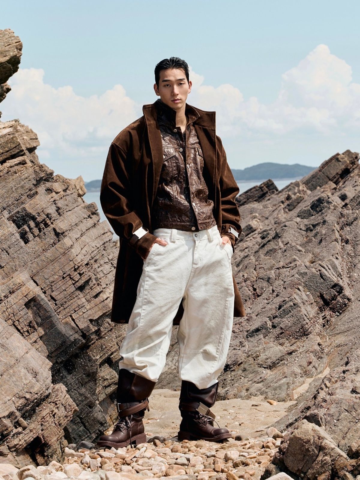 아웃오브(OUTOF) Suede Long Coat