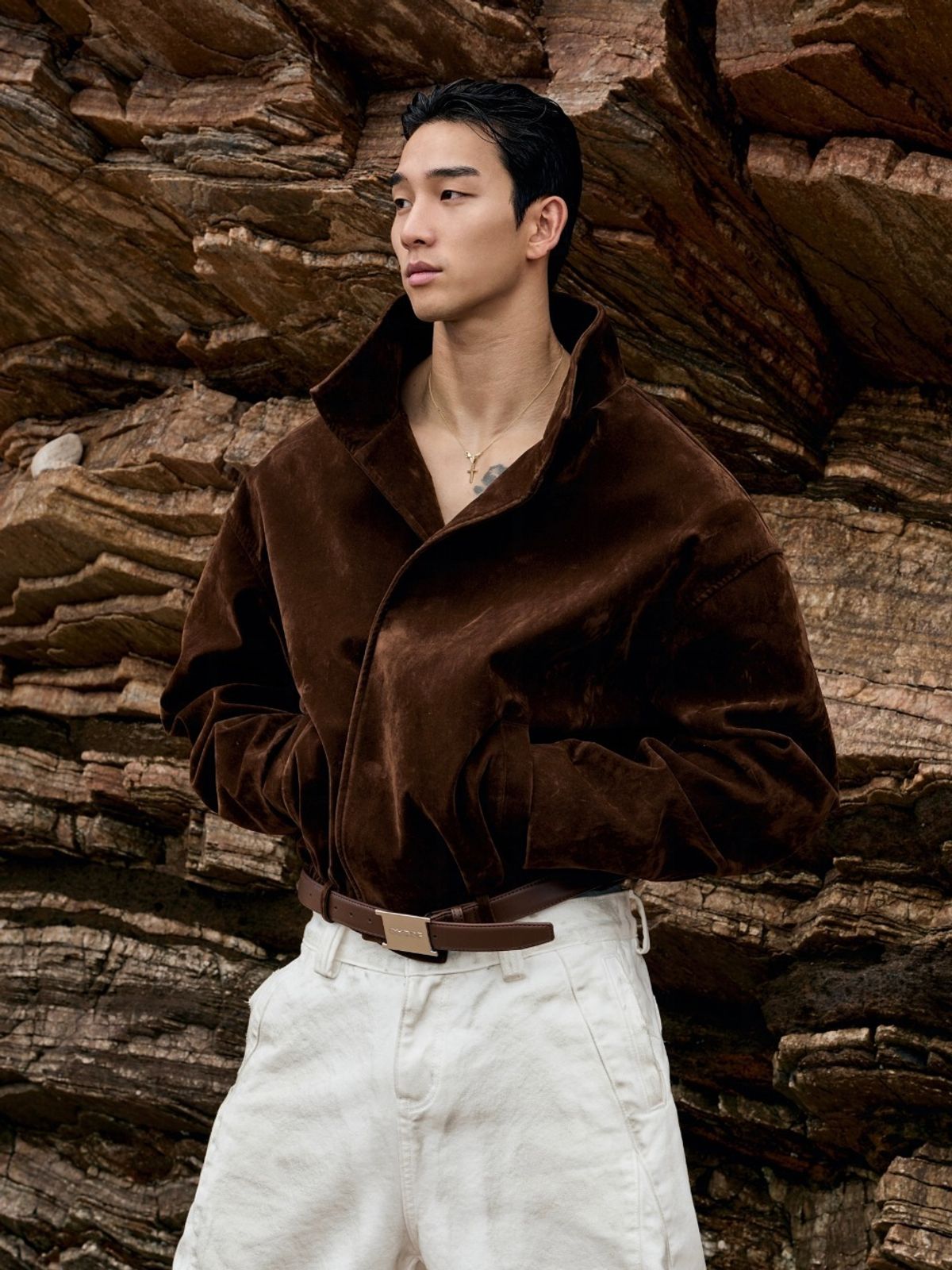 아웃오브(OUTOF) Suede Belt Jacket