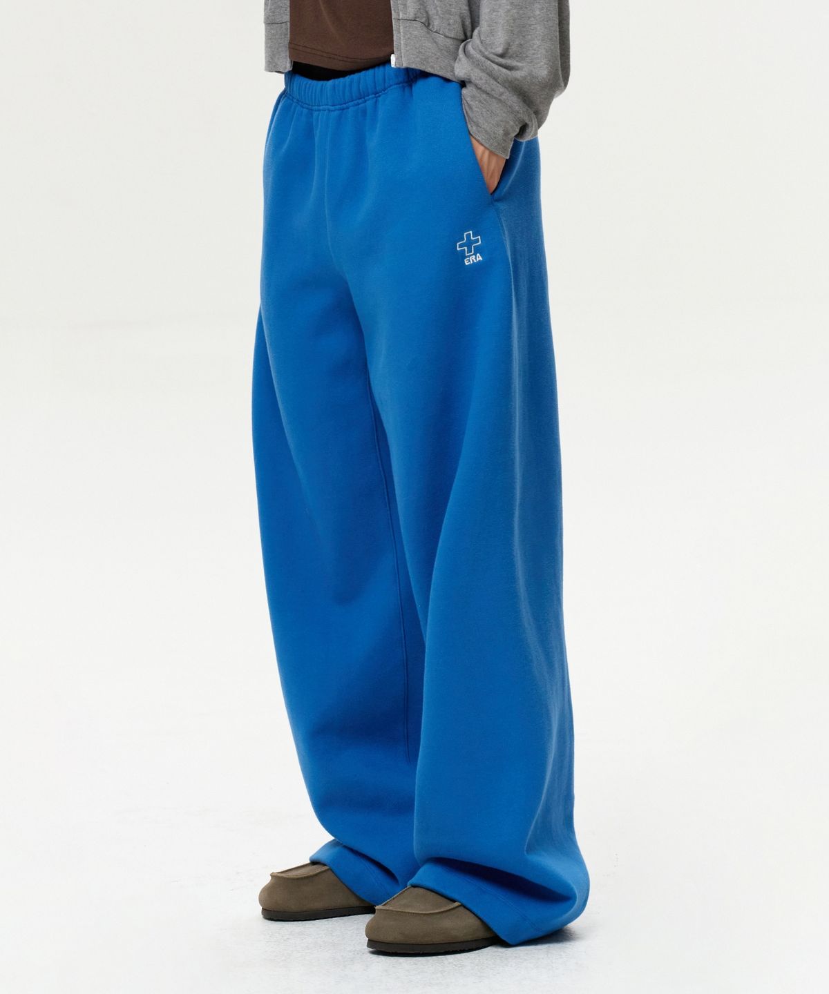 이알에이(ERA) UNISEX ERA STRAIGHT SWEATPANTS - BLUE