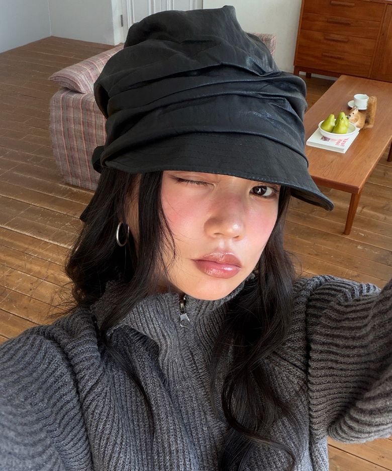 [긴스키 X 물바다]LEATHER SHIRRING TIE CAP (BLACK)