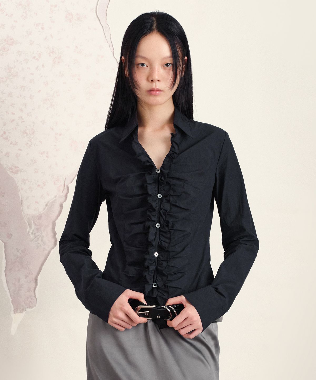 썬번프로젝트(SUNBURNPROJECT) RUFFLE FITTED SHIRT, CHARCOAL