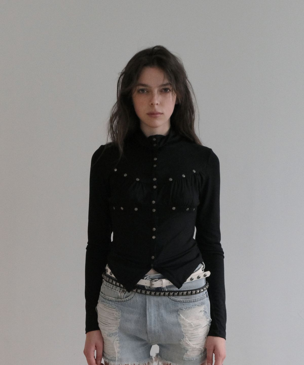 오디너리 홀리데이(ORDINARY HOLIDAY) STUD SHIRRING JERSEY CARDIGAN [BLACK]