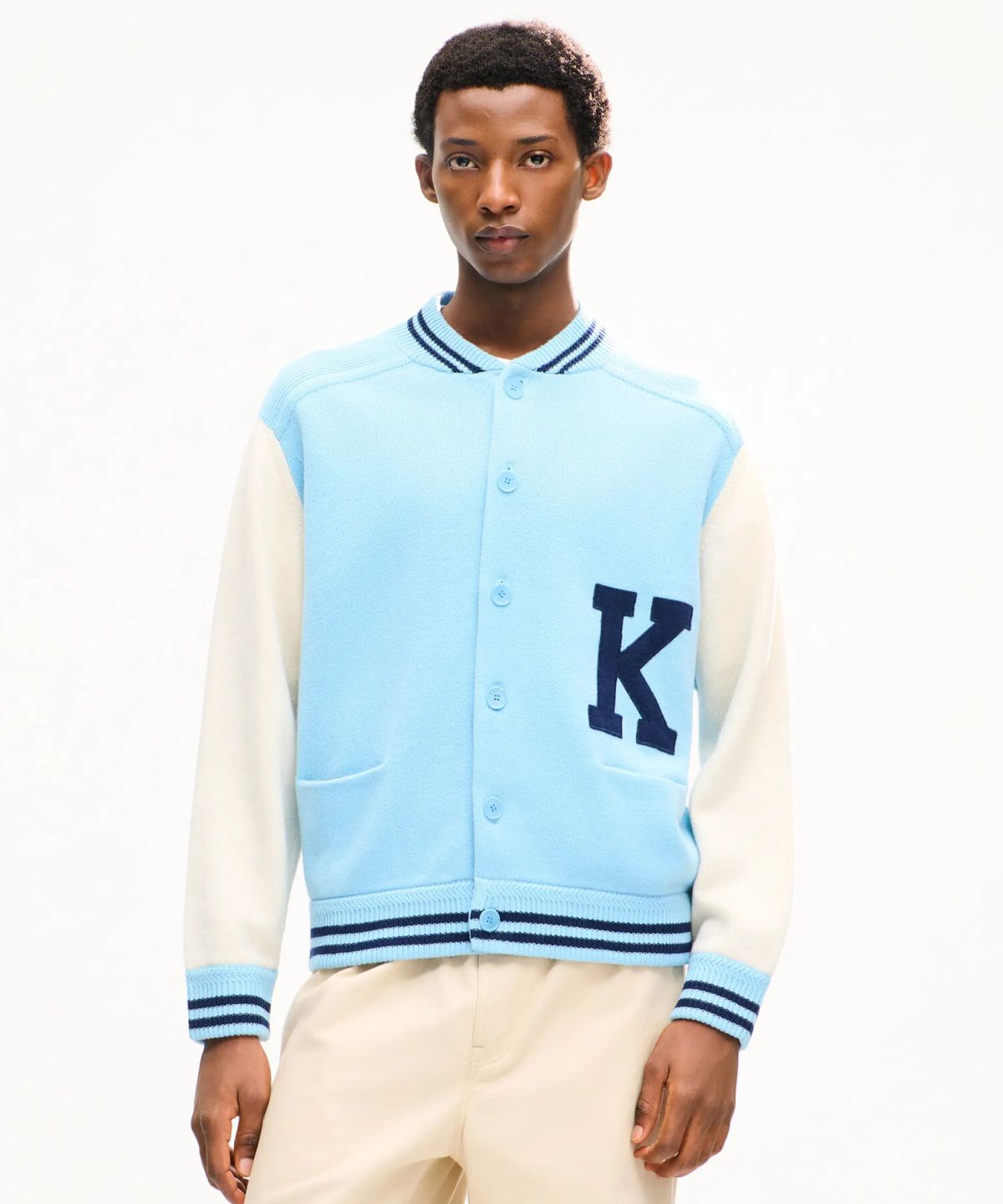 겐조(KENZO) 유니섹스 RWS 바시티 가디건_K266AUGV01LBX