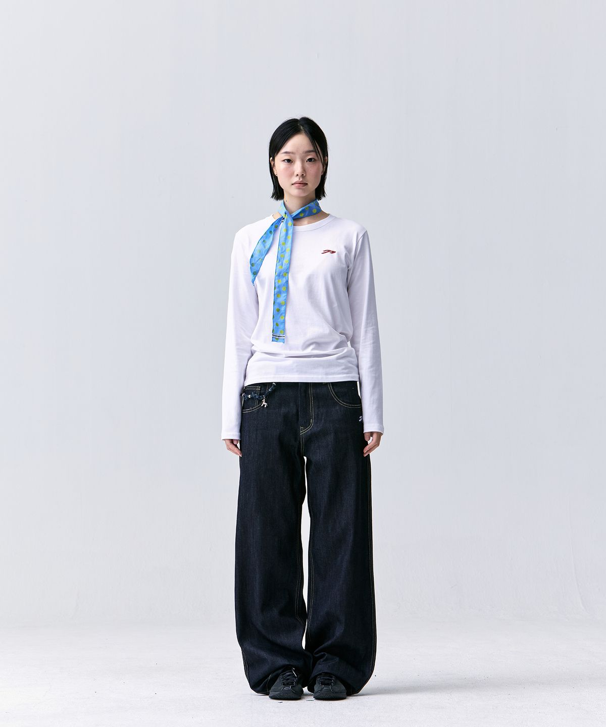탄산마그네슘(TANSANMAGNESIUM) 빈티지 도트 스카프 (블루)