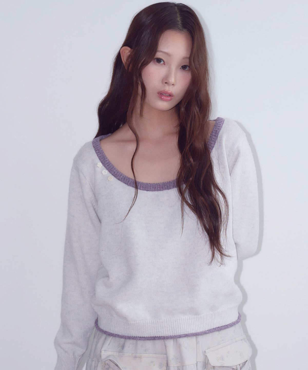 오피쉬(OAFISH) Rolled U-Neck Knit, Oatmeal