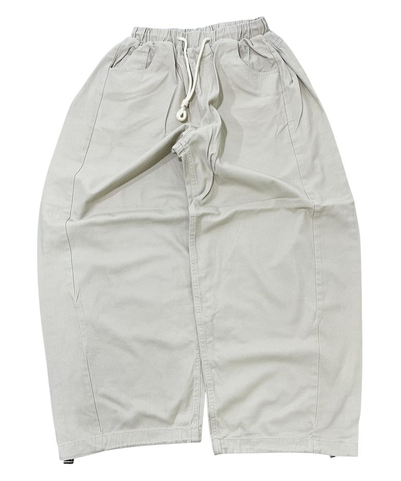 Side Tuck Cotton Curved Pants (Cream)