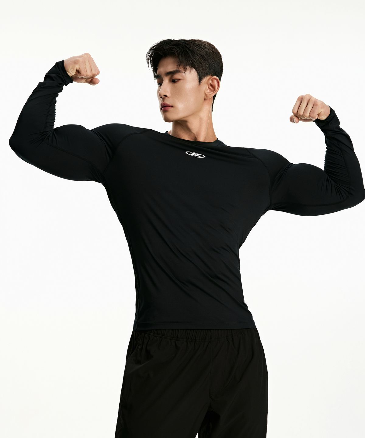 본투윈(BORN TO WIN) SYMBOL B COMPRESSION LONG SLEEVE [BLACK]