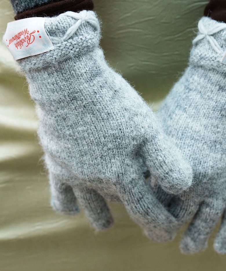 HAND STITCH GLOVES - 4 colors