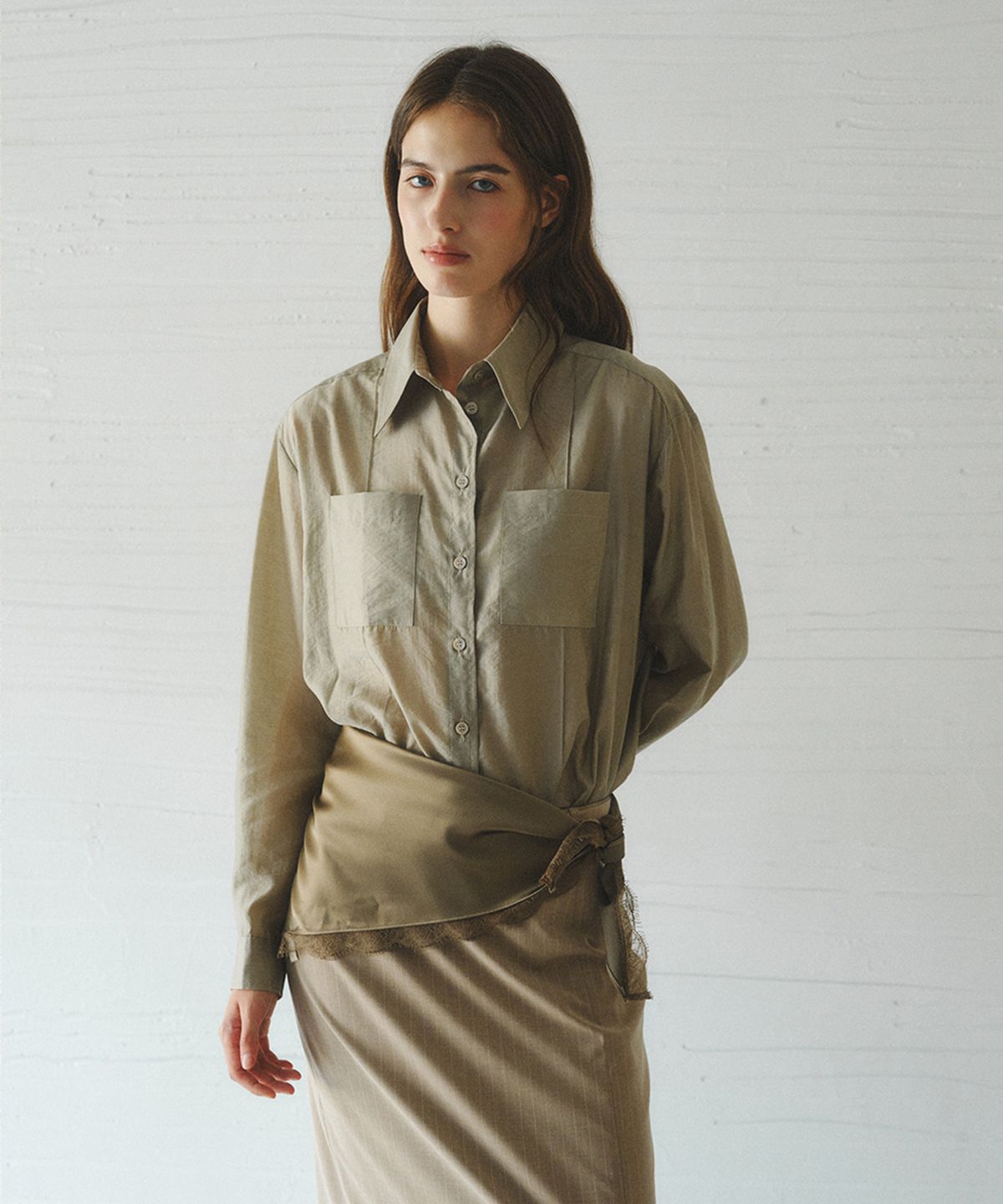 르니나(LENINA) POLAVI out-pocket lyocell shirt_KHAKI