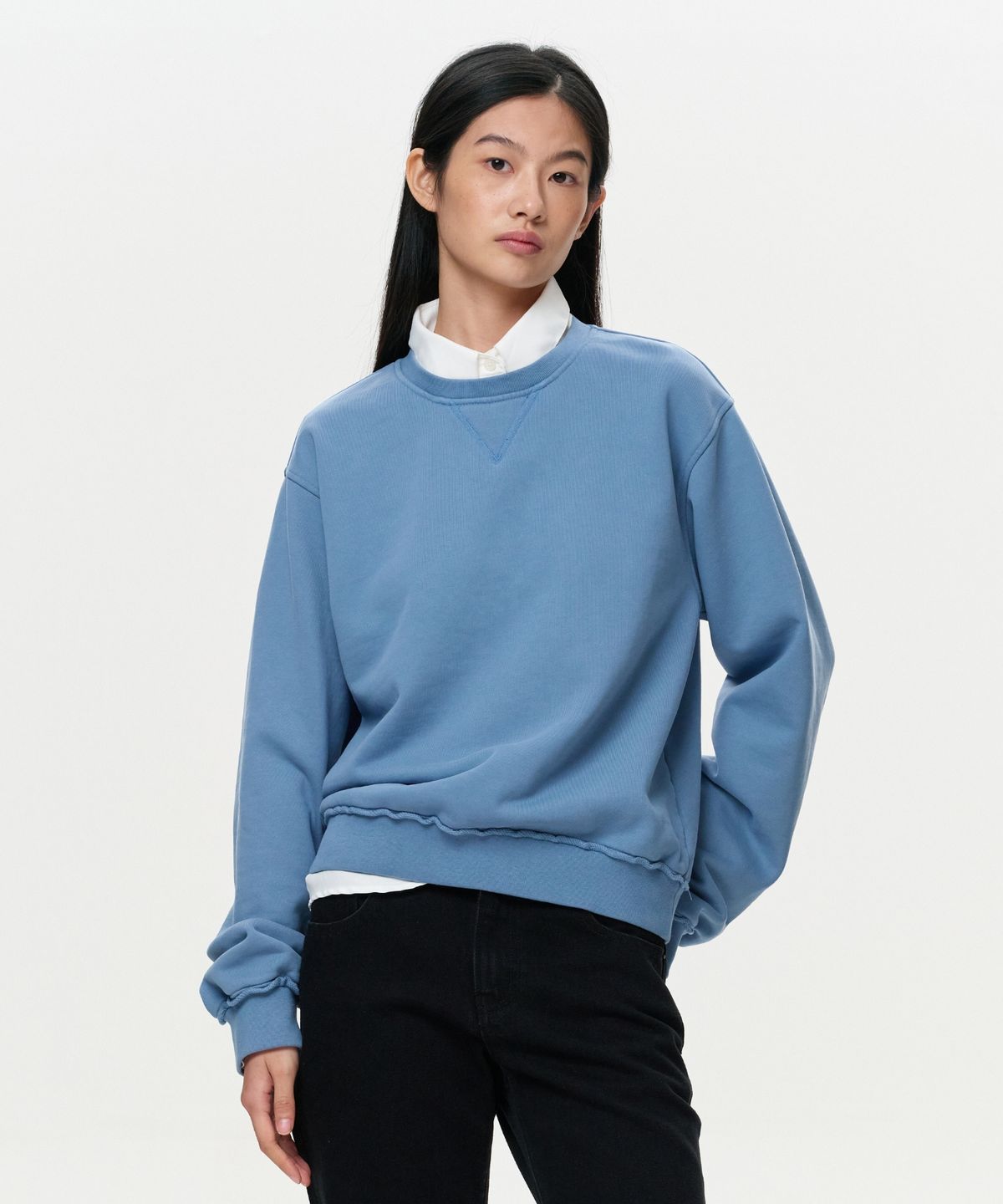 이알에이(ERA) UNISEX ERA RAW EDGE SWEATSHIRT - FADED BLUE