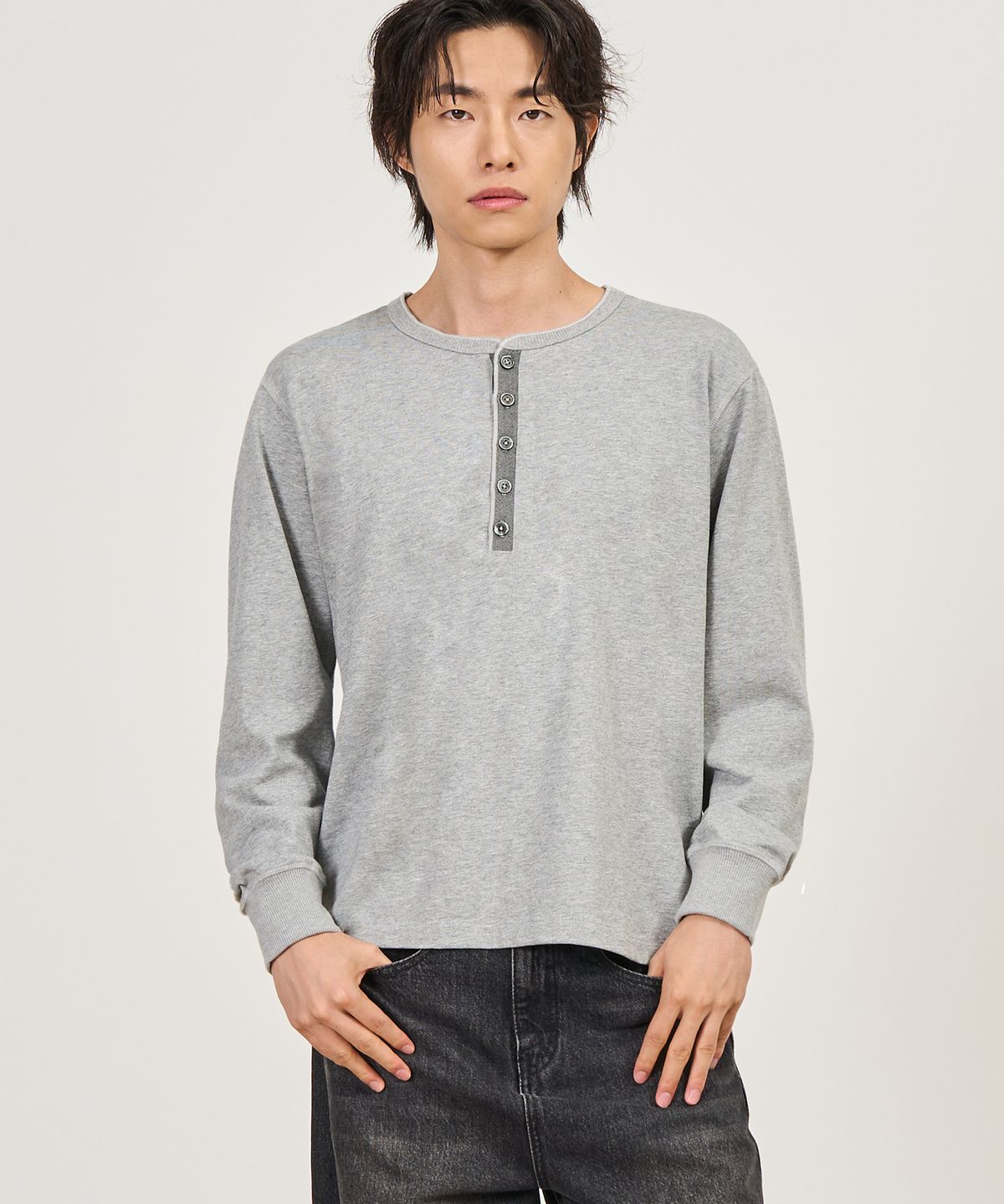 엑스컨테이너(EXCONTAINER) 빈티지 크롭 헨리넥 롱슬리브 (MELANGE GREY)