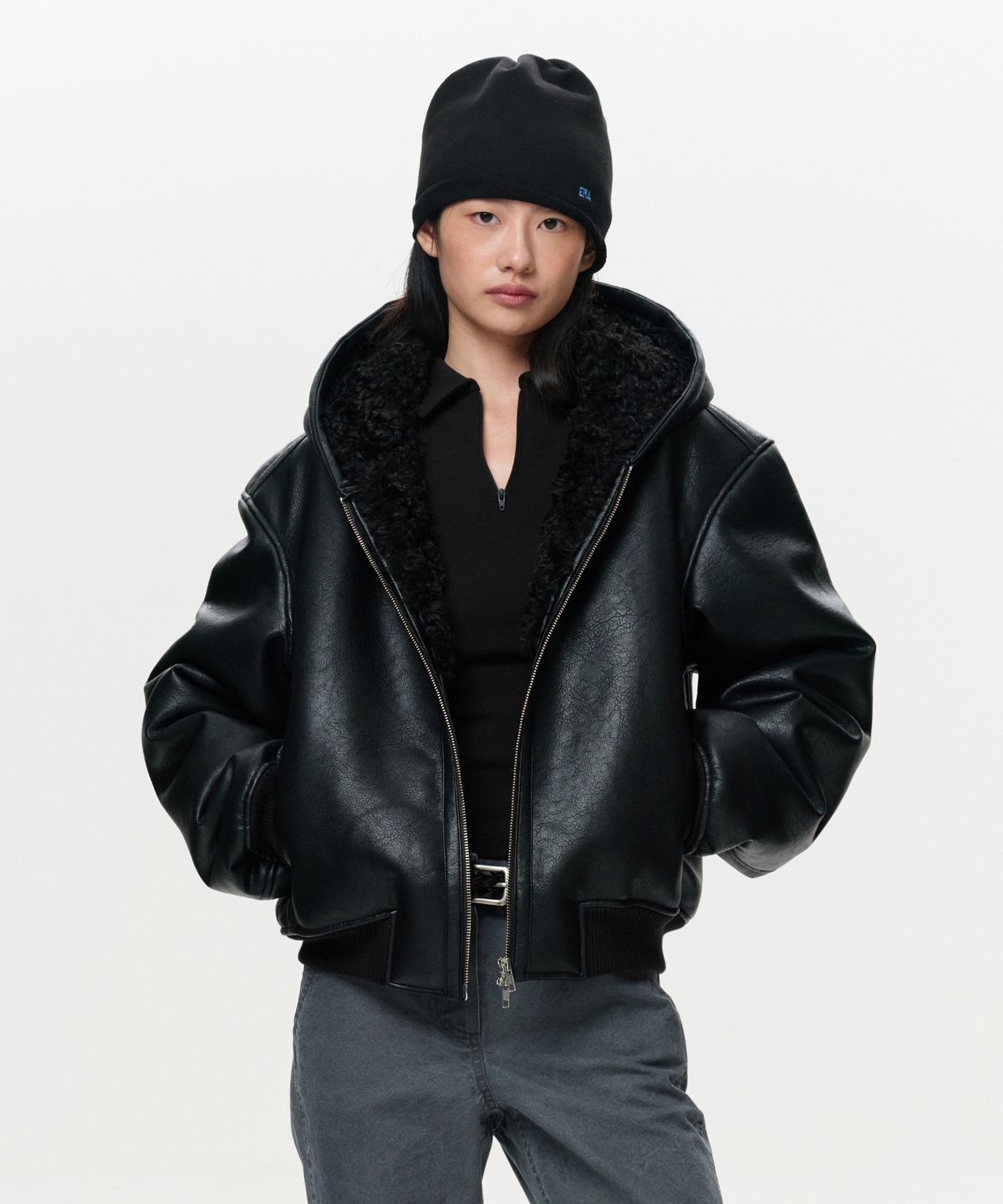 이알에이(ERA) UNISEX ERA FAUX SHEARLING HOODED JACKET - BLACK