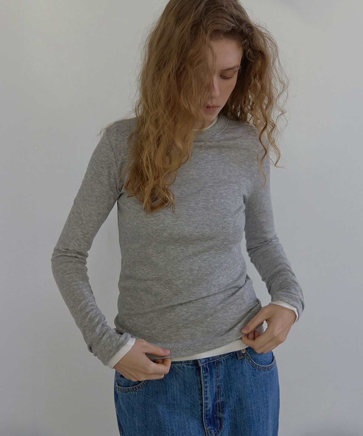 론크(LONQUE) ESSENTIEL ROUND NATURAL SPAN LONG SLEEVE T-SHIRT (MELANGE)