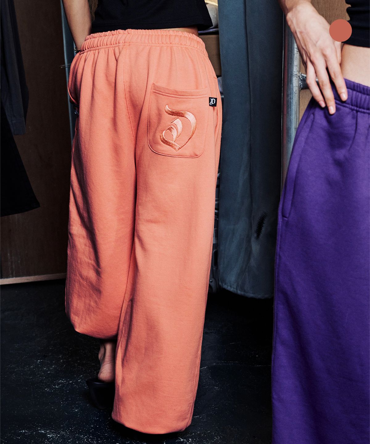 오도어(ODOR) Molly wide jogger in Jamong