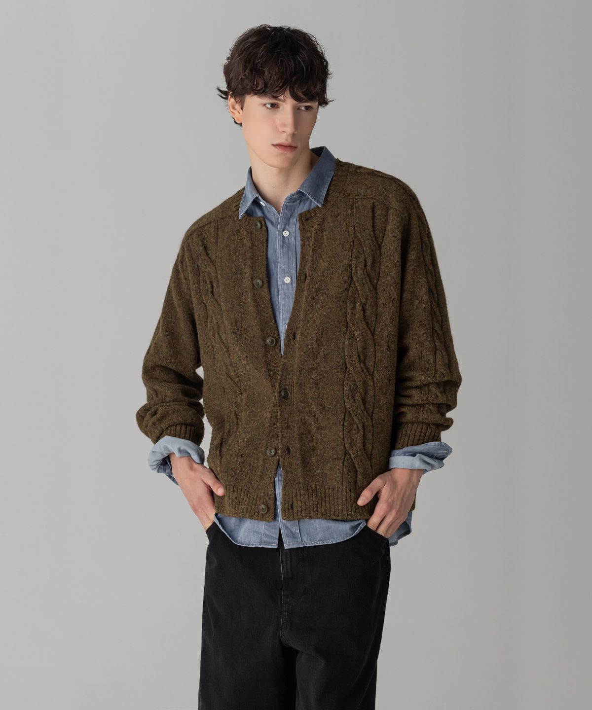 라코스테(LACOSTE) 남성 헤어리 케이블 크루넥 가디건 AH101M-56N DPD