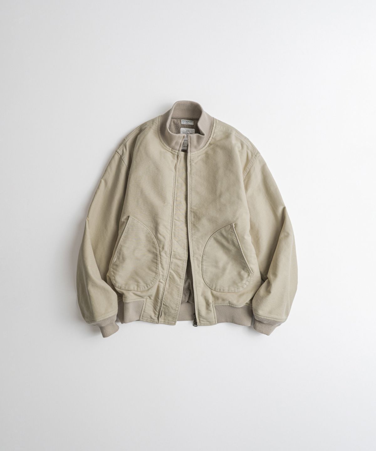 비헤비어(BEHEAVYER) DYED MOLESKIN TANKER JACKET ecru