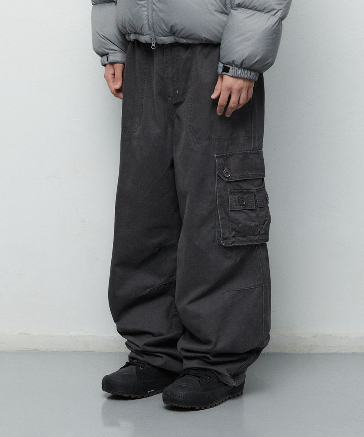 마하그리드(MAHAGRID) MULTI CARGO PANT[CHARCOAL]