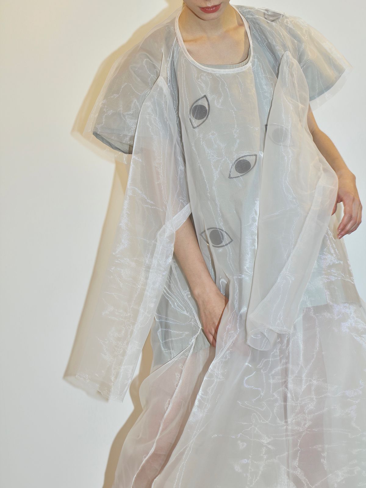 룰라쿨라(LOOLA KOOLA) NA 4ARMS LONG DRESS 오간자 드레스 화이트
