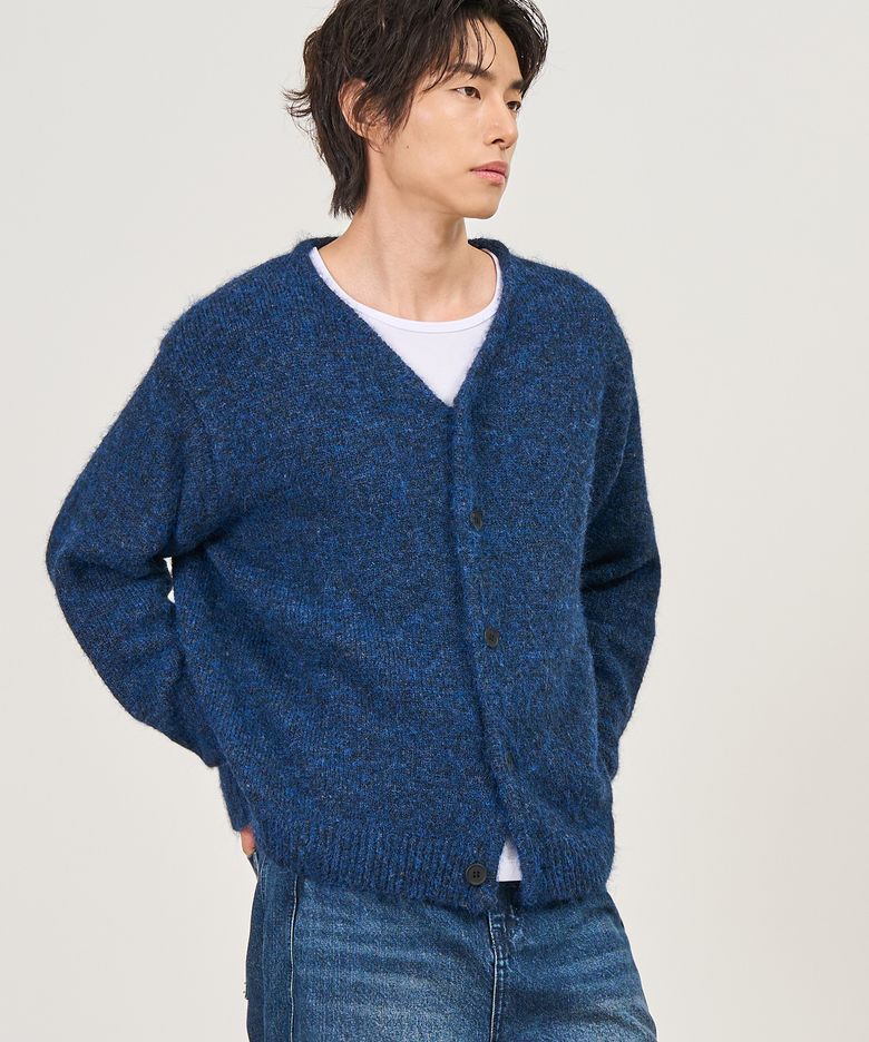 헤어리 브이넥 크롭 가디건 (DARK NAVY)