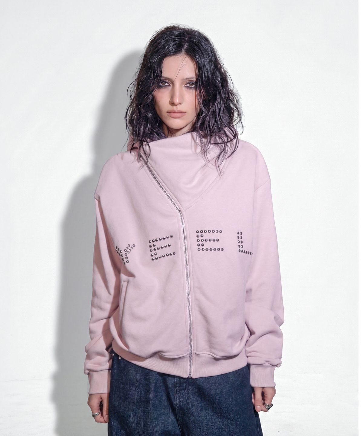와이이이엘(YEEL) STUDDED Y ZIP-UP HOODIE PINK