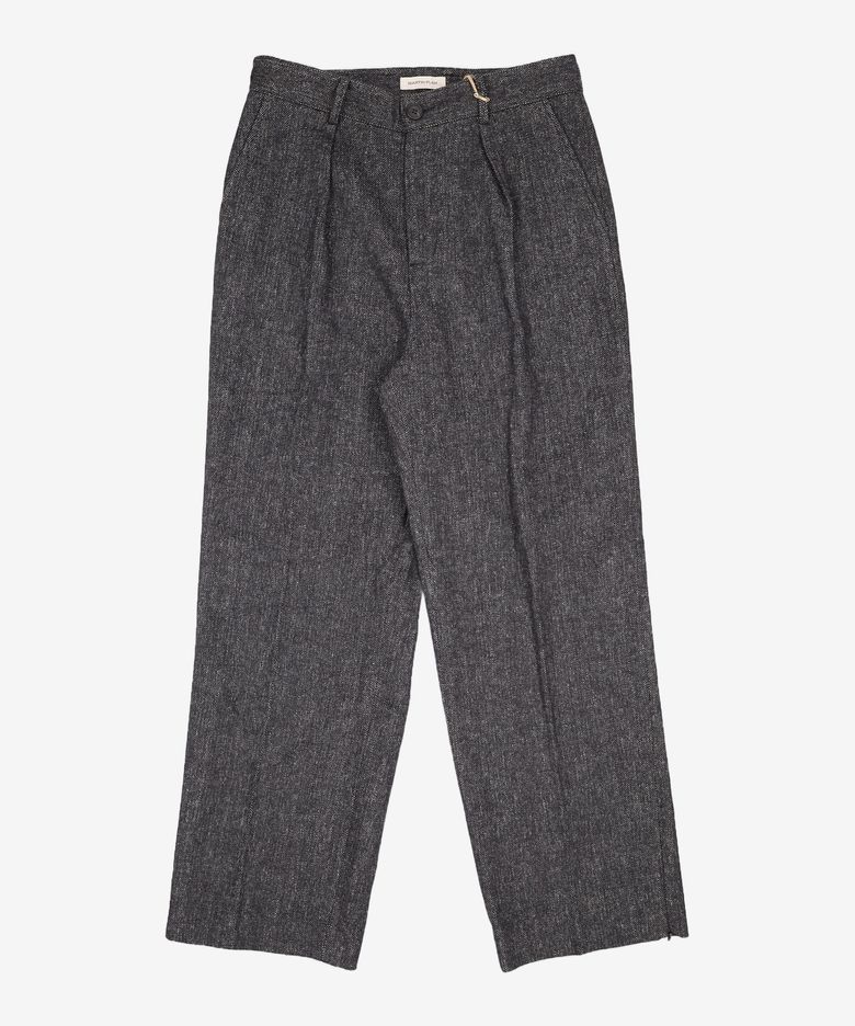 One Tuck Wool Slacks - BLACK 105