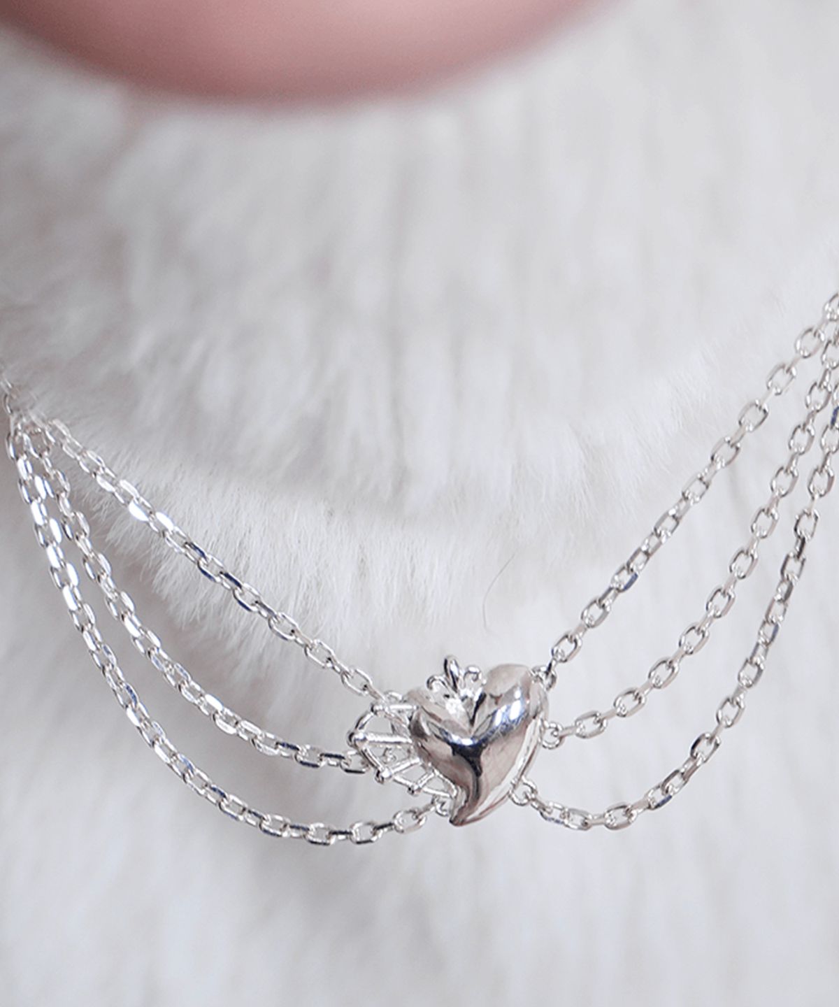 비바로레(VIVALORRE) Everheart drop necklace [에버하트 드롭 네크리스]