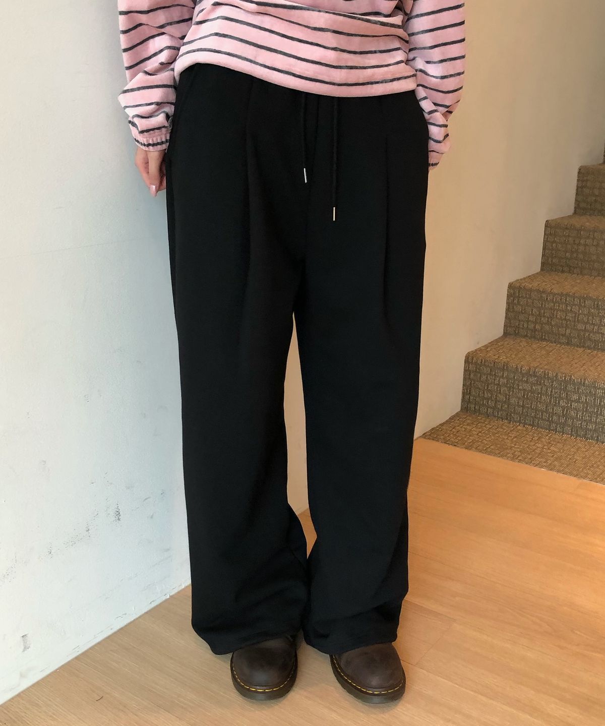 해비즘(HAVISM) WIDE BELTED SWEATPANTS(BLACK)