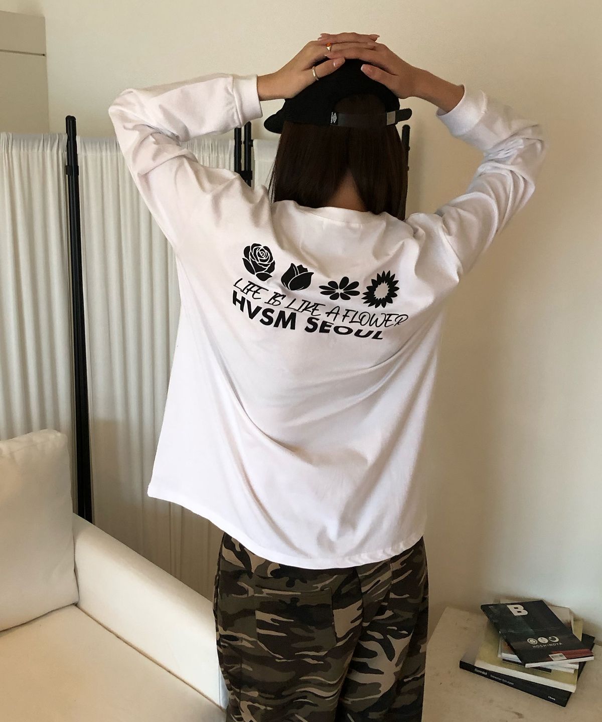 해비즘(HAVISM) NAME CARD L/S TEE(WHITE)