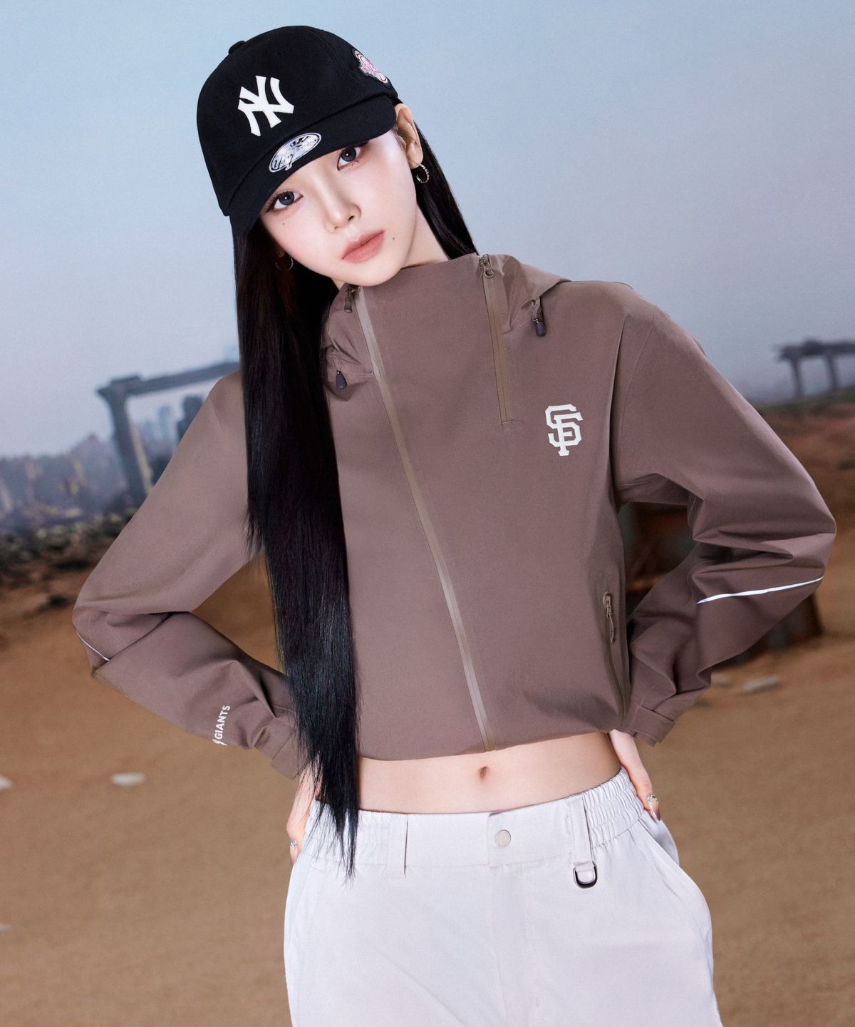 엠엘비(MLB) 여성 고프코어 사선 지퍼 3L 바람막이 SF (Ptn.Brown)