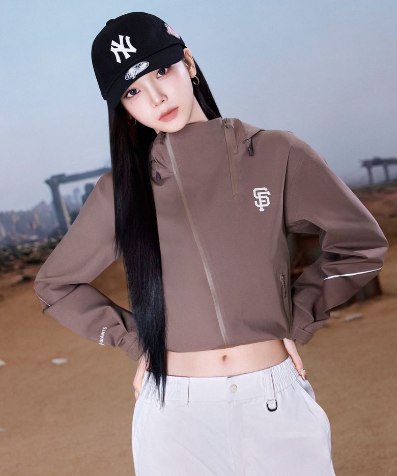 여성 고프코어 사선 지퍼 3L 바람막이 SF (Ptn.Brown)