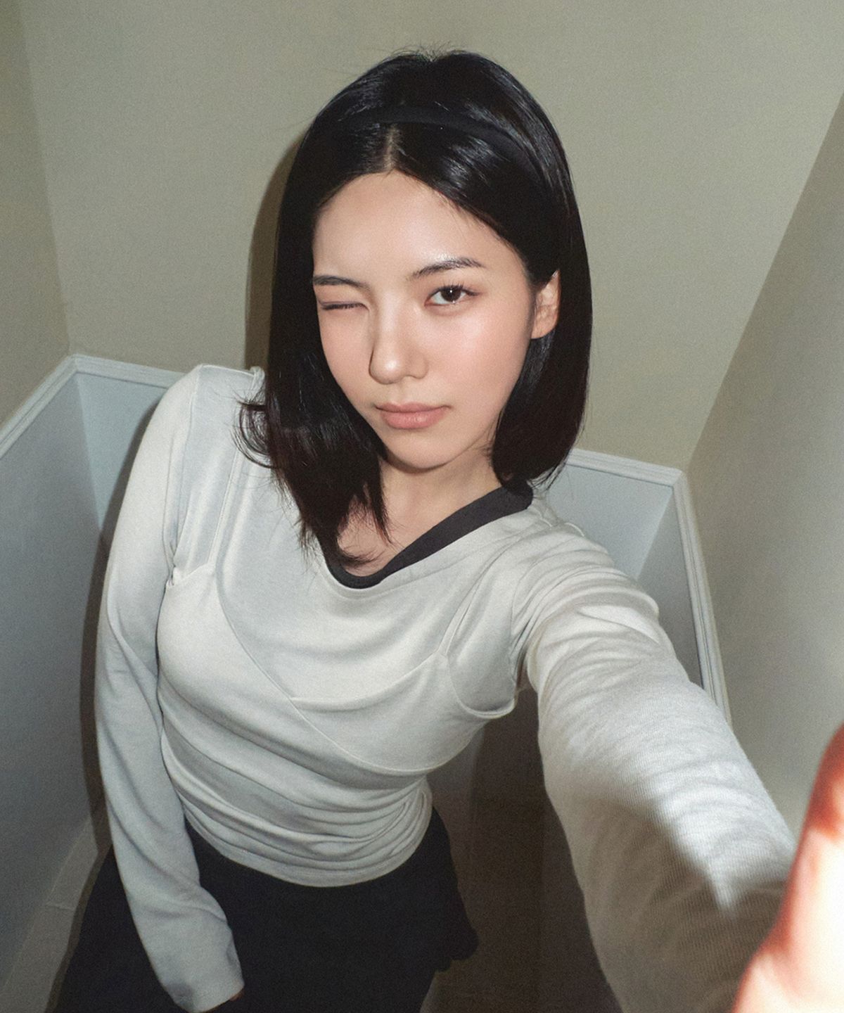세울(SSEUL) 레이어드 뷔스티에 롱슬리브 연그레이