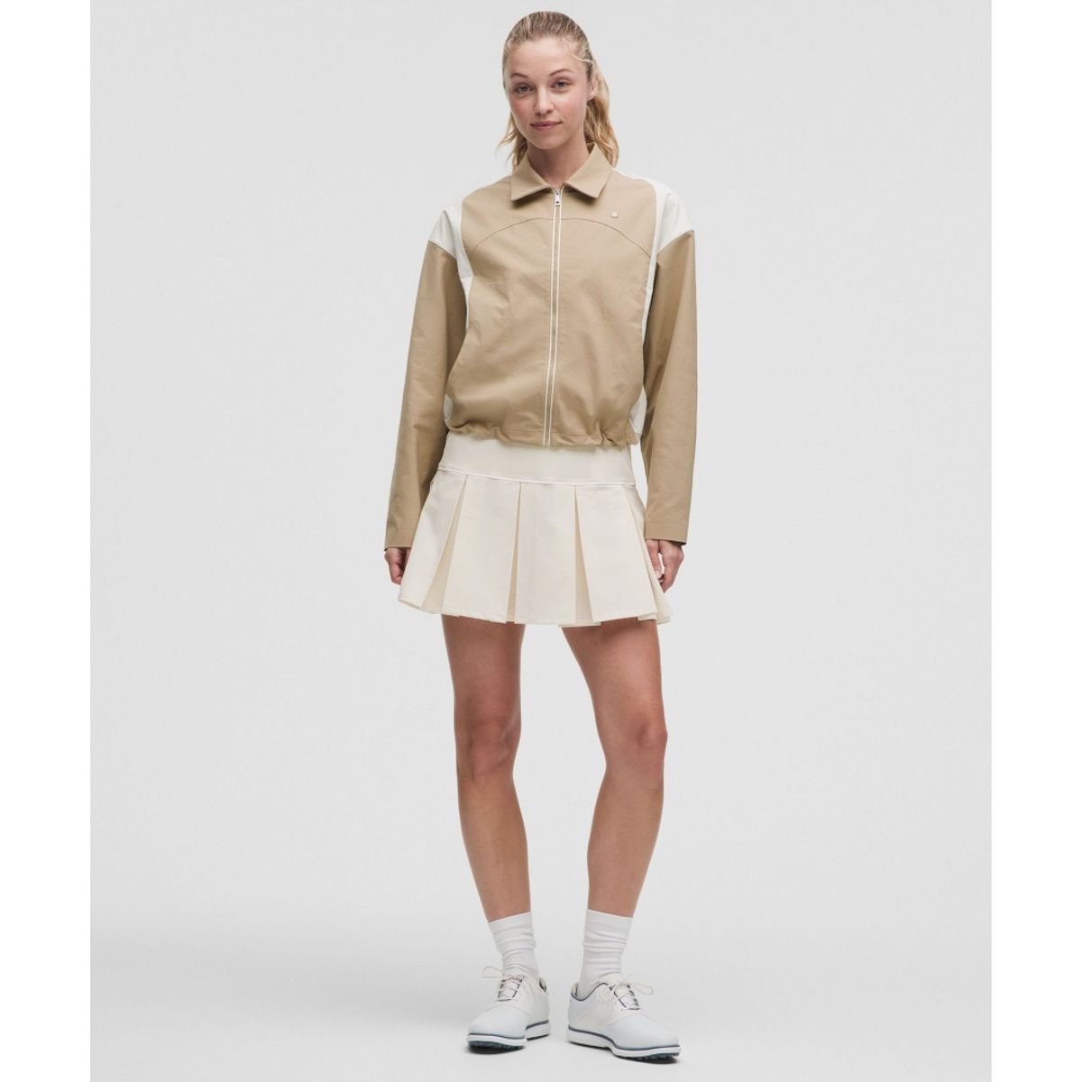 룰루레몬(LULULEMON) 퍼포레이티드 플리츠 골프 스커트  LTIV WHT