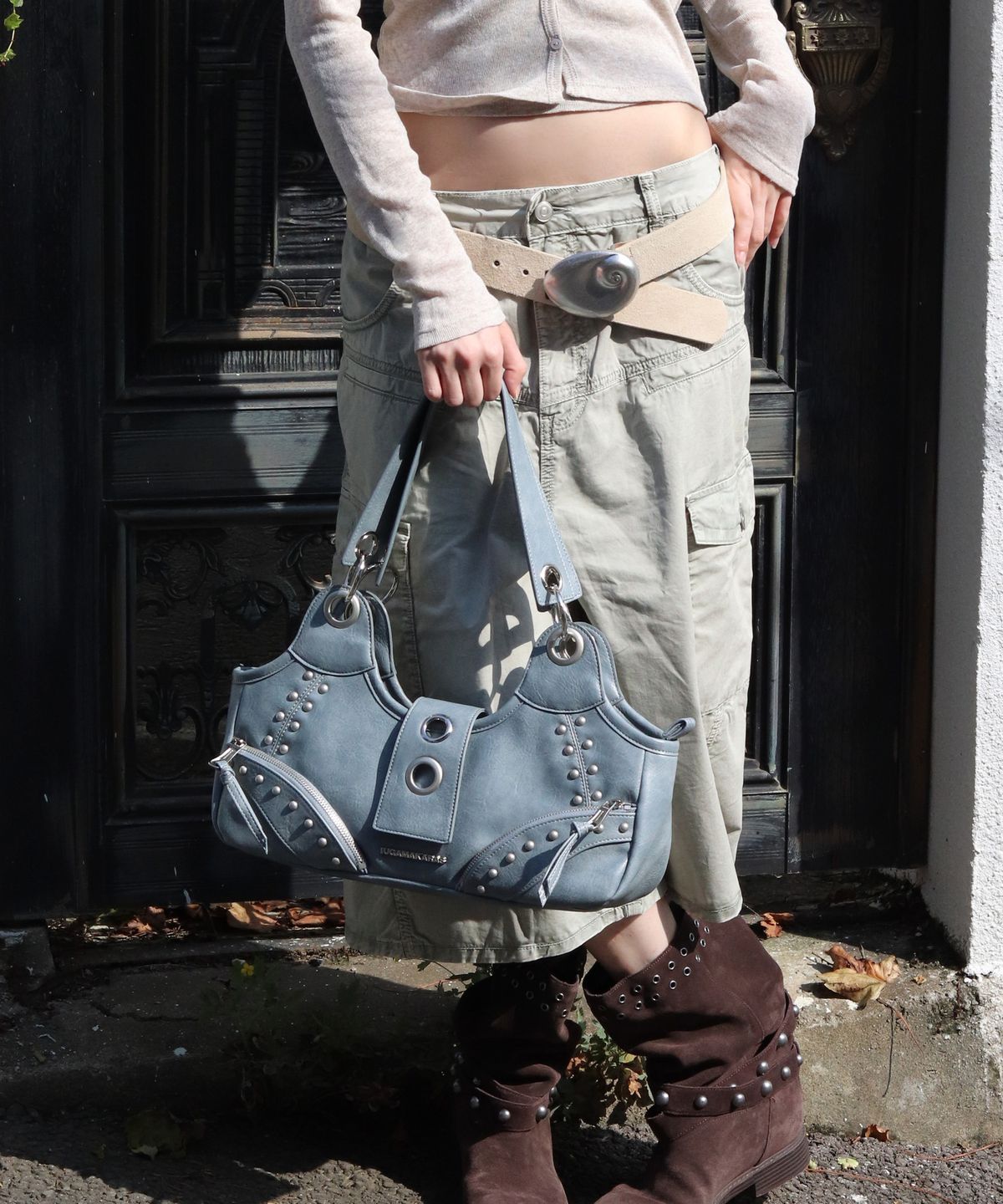 이우가마카라스(IUGAMAKARAS) Studded Ring Vintage Shoulder Bag (Sky Blue)