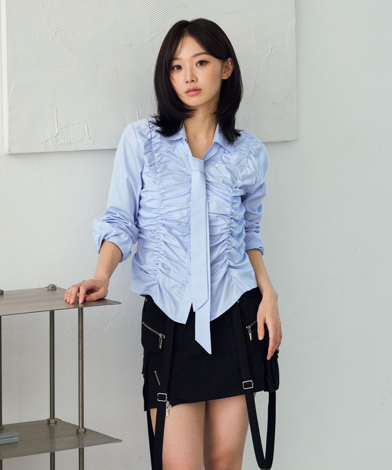 ELISE TIE SHIRRING SHIRT / SKY BLUE