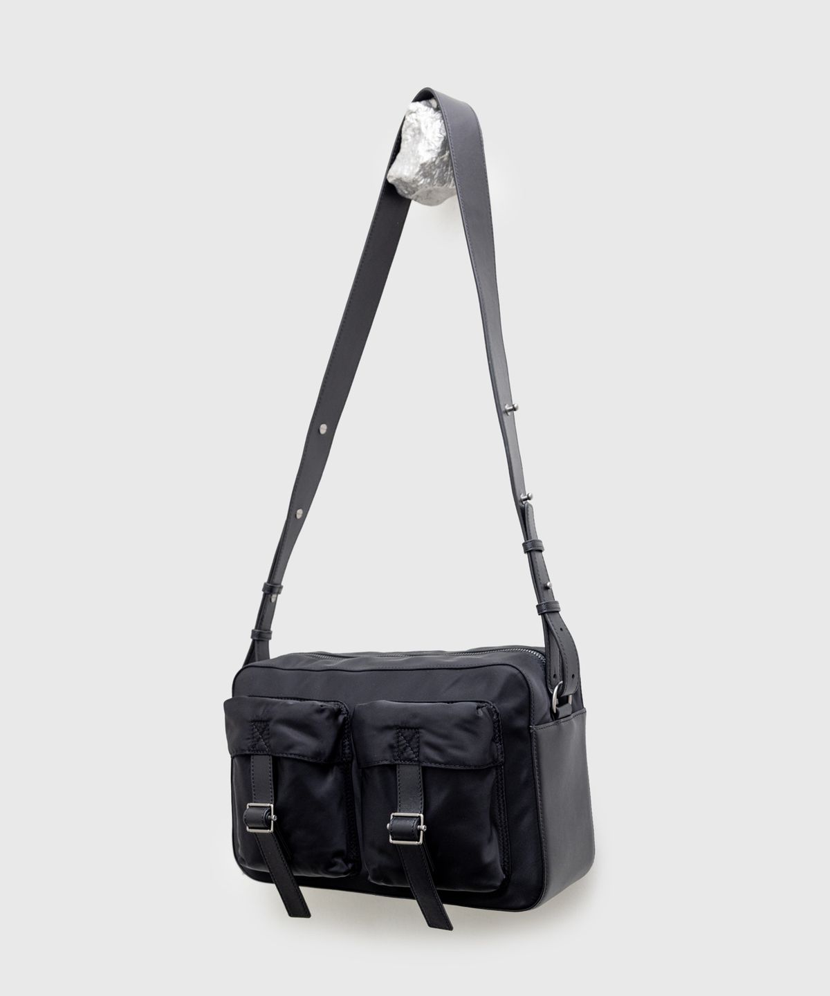 유스(YOUTH) Large Camera Bag - Black