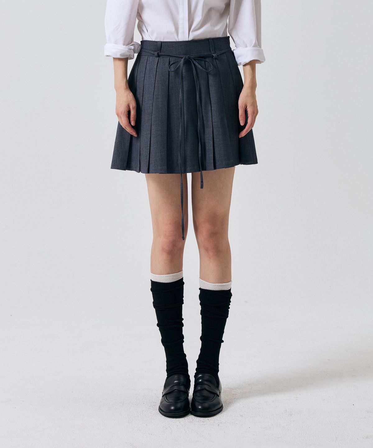 아리킴(ARIKIM) SWAN PLEATS SKIRT PANTS / CHARCOAL