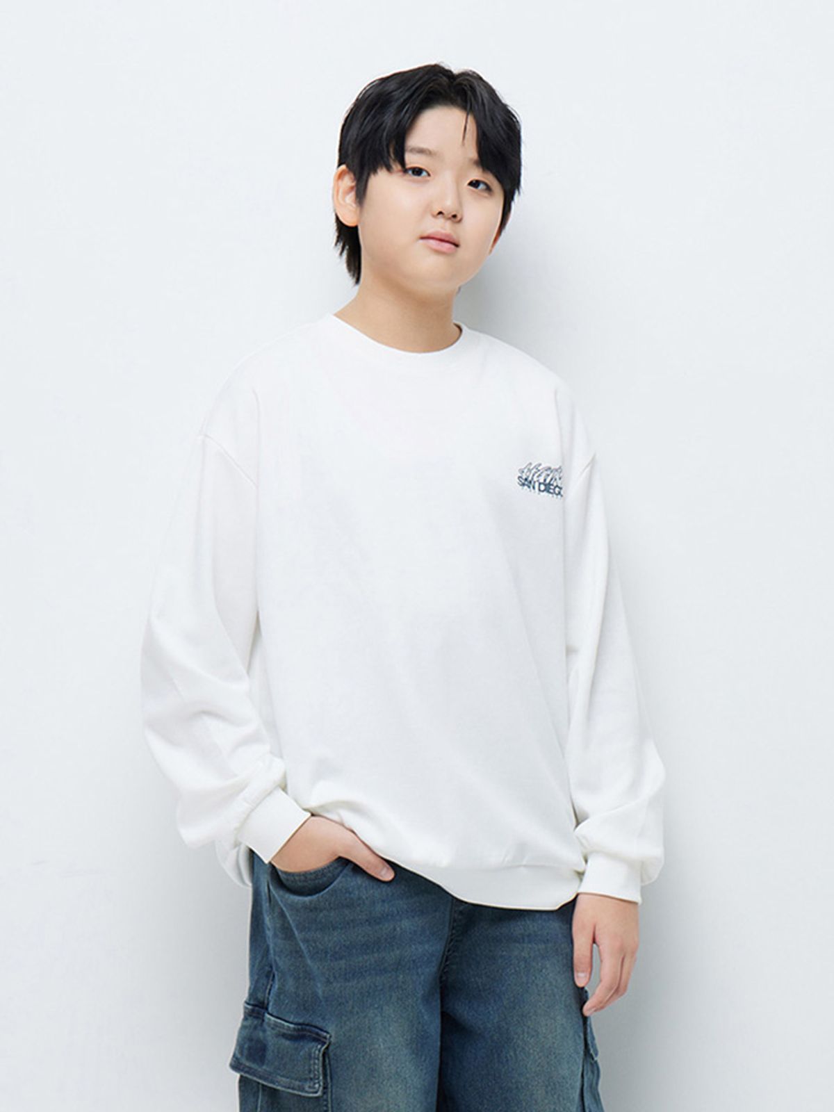 행텐 틴즈(HANGTEN TEENS) 틴즈 더블페이스 스몰 그래픽 맨투맨_025(14580-031-615-09)