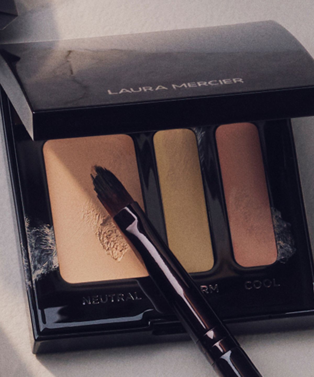 로라메르시에(LAURA MERCIER) 시크릿 카뮤플라지 컨실러 브러쉬