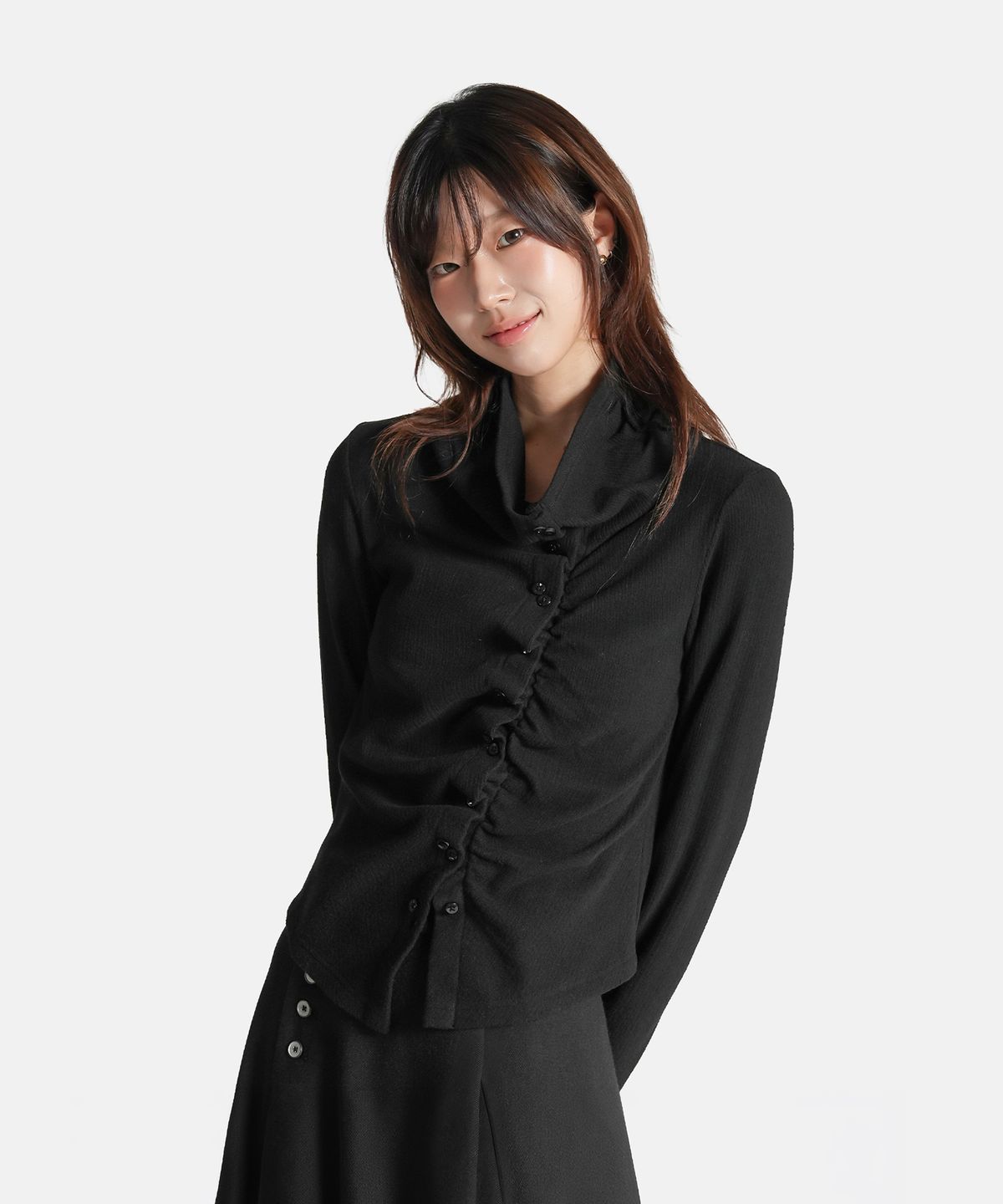 지도트(JIDOT) 2-WAY SHIRRED HIGH NECK CARDIGAN BLACK