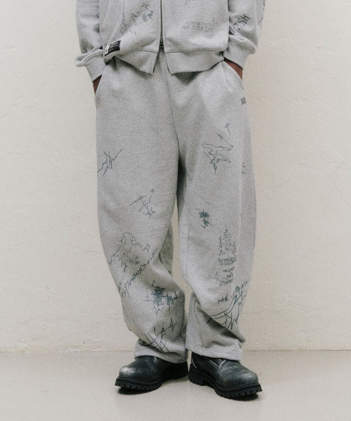브라운브레스(BROWNBREATH) DOODLE SWEAT PANTS (3colors)