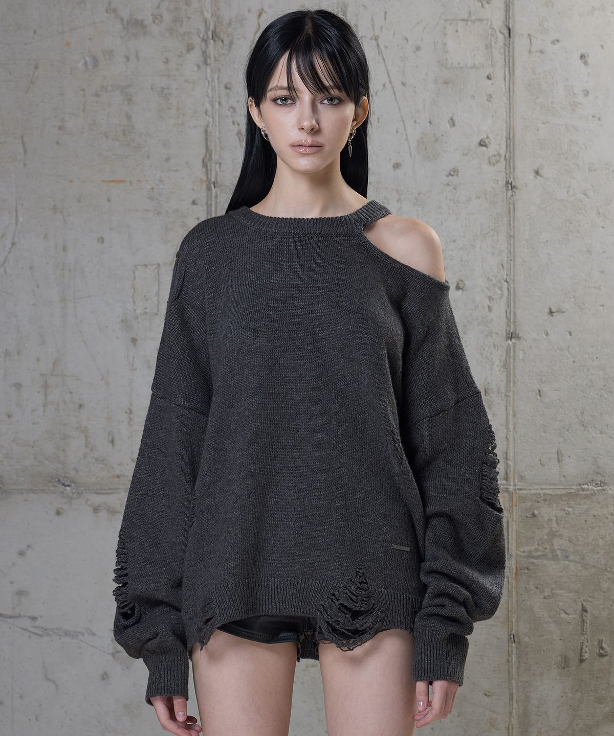 락케이크(ROCKCAKE) Distressed Cutout Knit - Charcoal