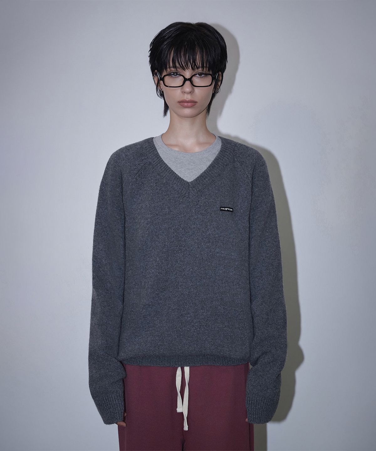 로타입(ROUGHTYPE) Essential Loose V-neck Knit - Charcoal